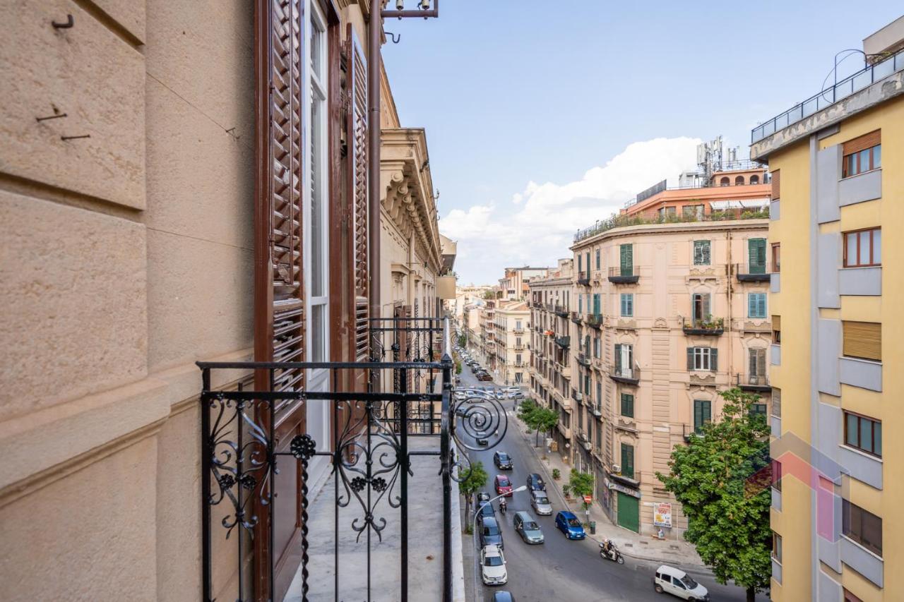 Le Rose Di Nonna Maria, Appartamento Di Lusso In Centro Citta Palermo Exterior photo