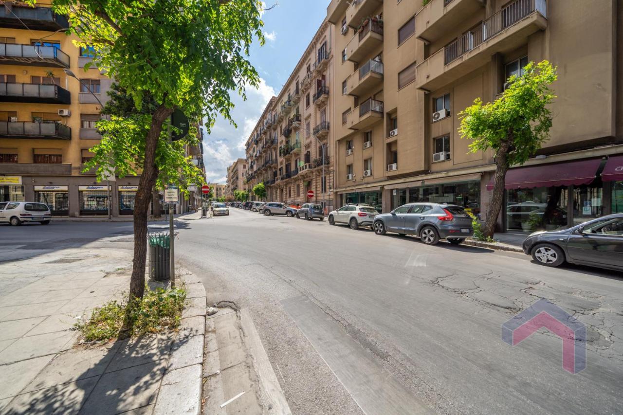 Le Rose Di Nonna Maria, Appartamento Di Lusso In Centro Citta Palermo Exterior photo